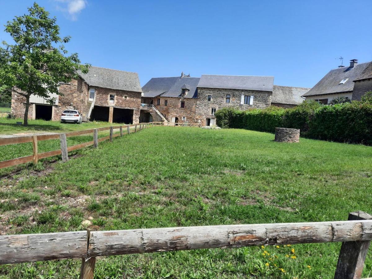 Les Gites De La Bouldoire Le Marronnier Rignac  Exterior foto